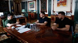 Зеленський: НАБУ і САП викрили на хабарі нардепа, очільника міської адміністрації, військових