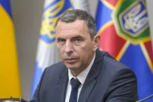 Шефір переписав більшість активів на дружину після справи про «конверти» – розслідування