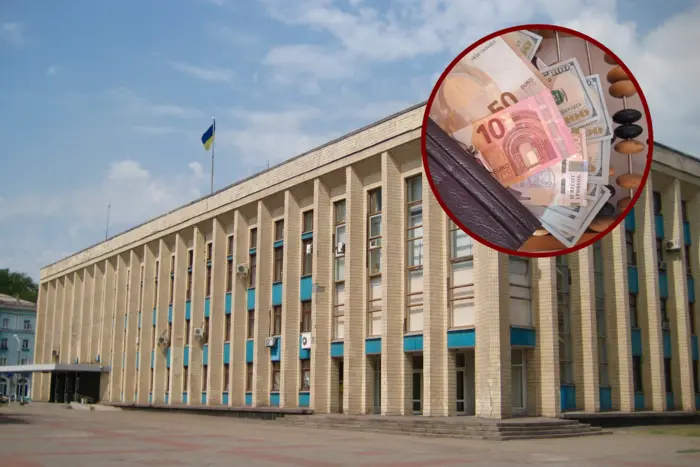 «Я не я і хата не моя»: депутат Кам’янської райради списав на дружину таємні квартири в Іспанії